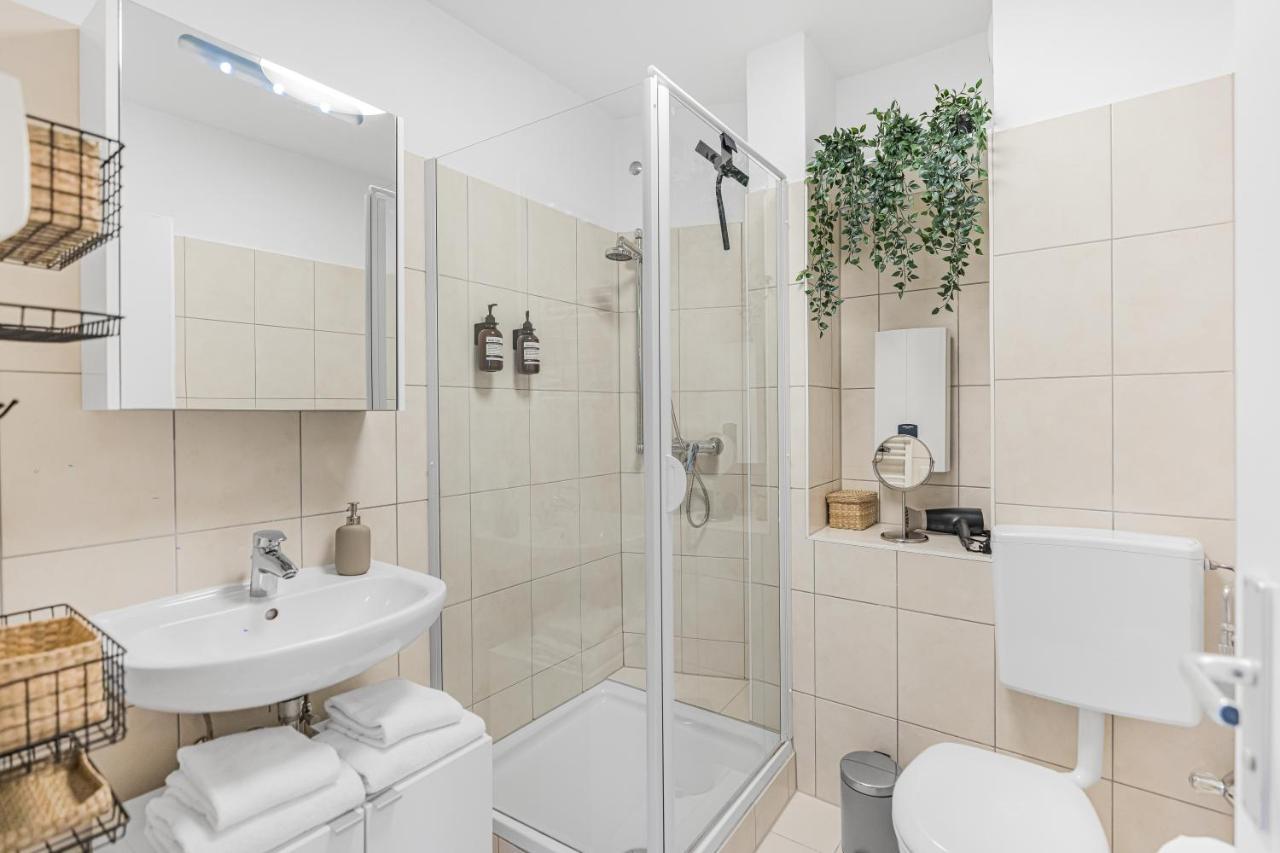 Prime - City Apartment Fuer 6 - Neu & Modern München Eksteriør billede