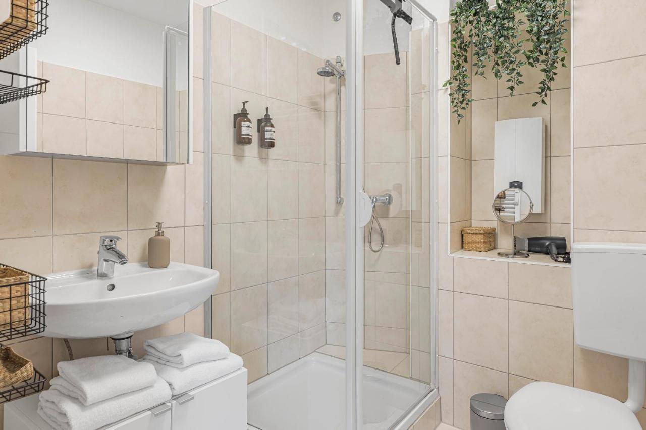 Prime - City Apartment Fuer 6 - Neu & Modern München Eksteriør billede